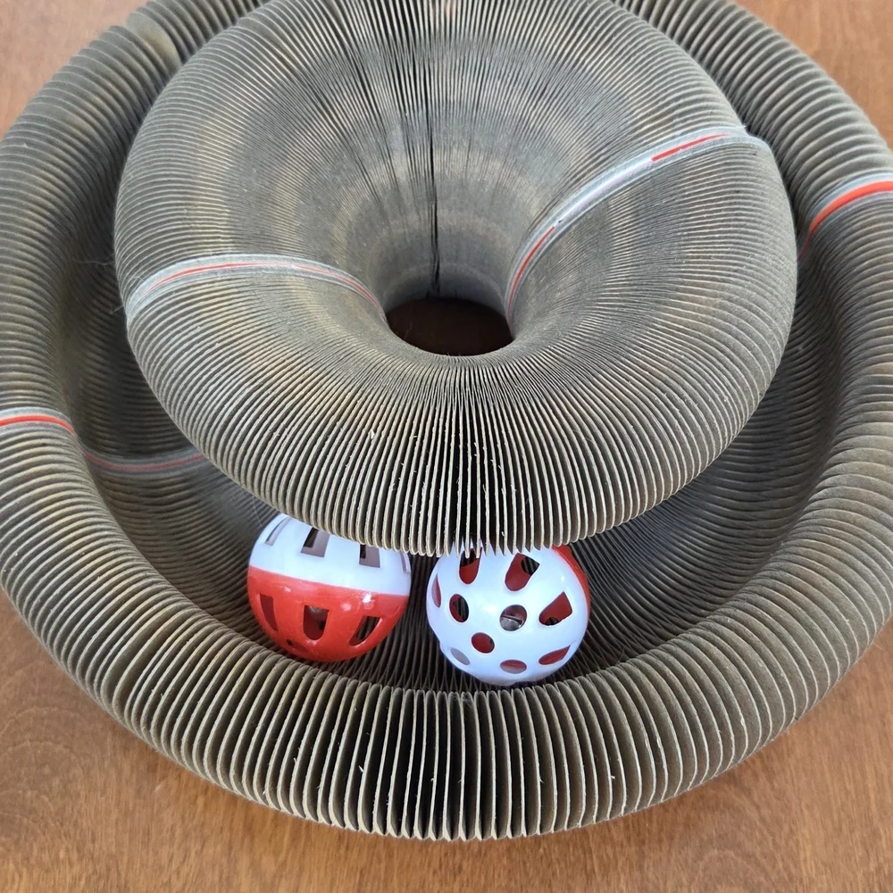 Interactive Cat Toy - Black and Brown